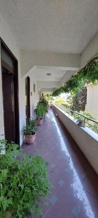 Villa Madani Durres Exterior photo
